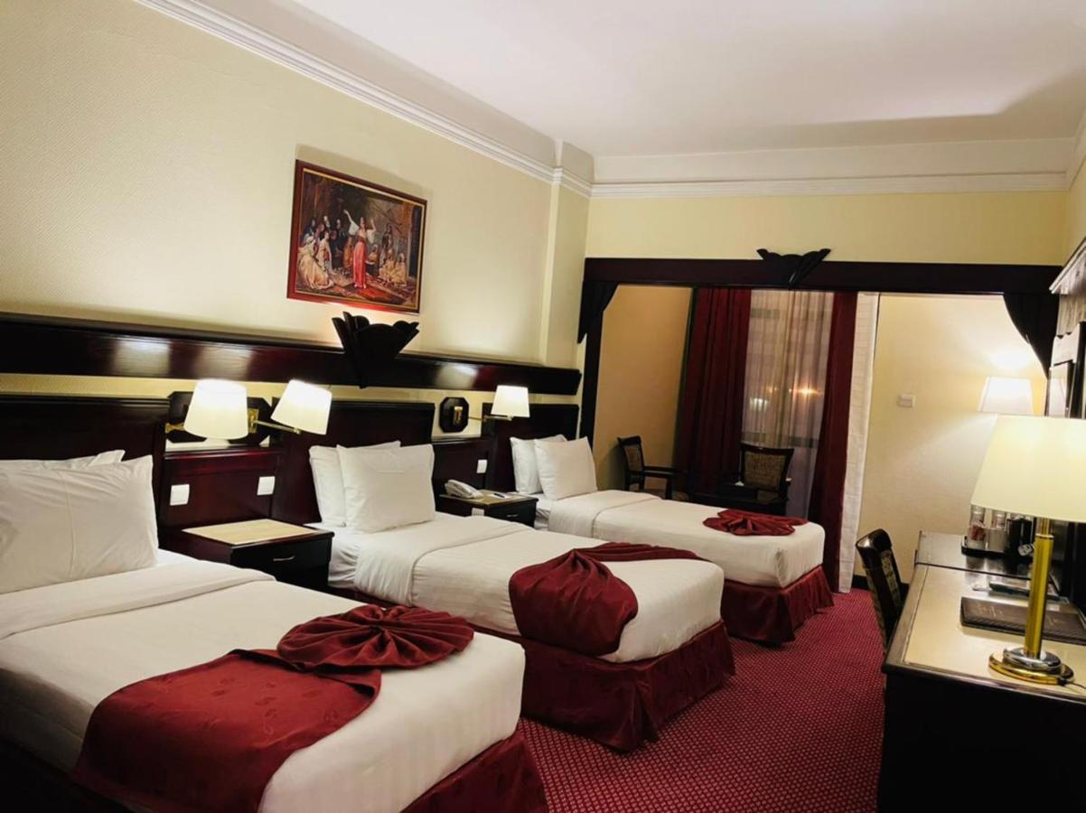 Claridge Hotel Дубай Экстерьер фото