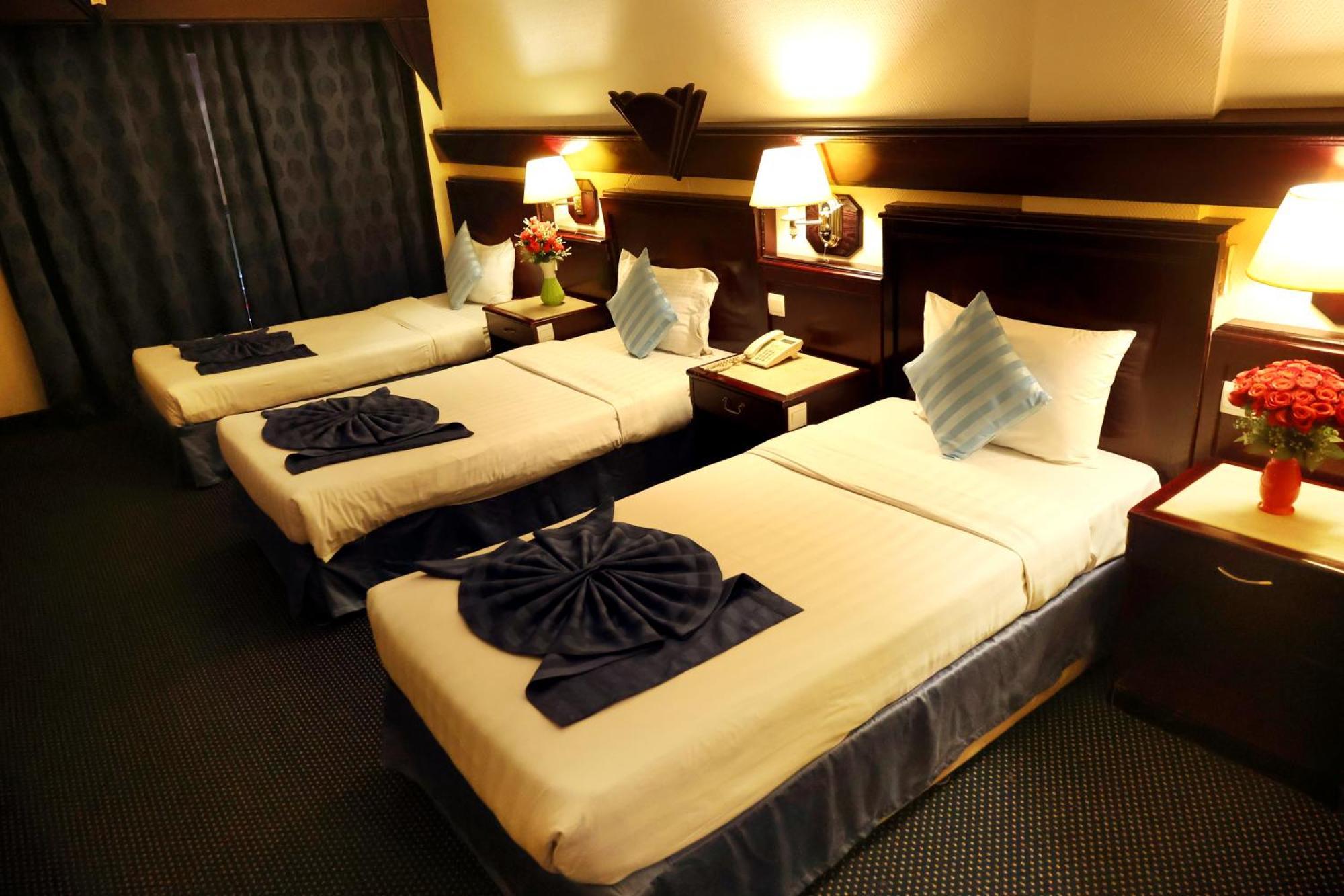 Claridge Hotel Дубай Экстерьер фото